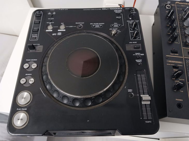 Pioneeer CDJ 1000 MK2 y MK3 - Imagen por defecto