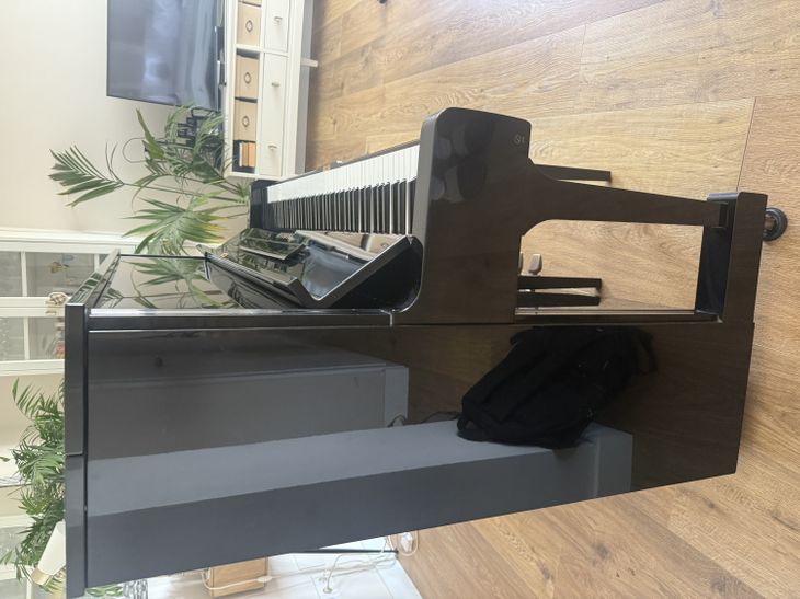 Piano vertical modelo U1A - Bild4