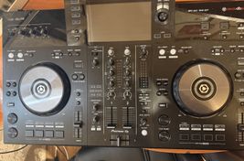 PIONEER XDJ RR + AURICULARES - Bild