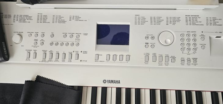 Yamaha DGX 660 - Image3