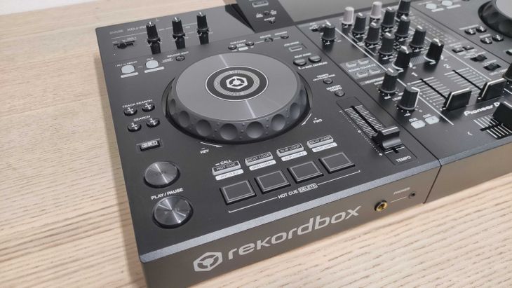 Pioneer DJ XDJ-RR con decksaver - Imagen2