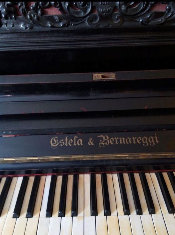 Piano Estela & Bernareggi - Imagen por defecto