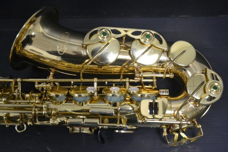 Saxofon Alto Classic Cantabile AS 450 Lacado NUEVO - Image4