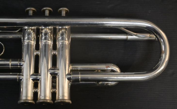 Trompeta Sib Yamaha 2320s plateada - Imagen6