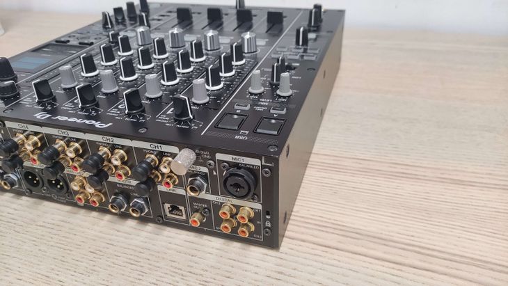 Pioneer DJ DJM-900 Nexus 2 con decksaver - Image4