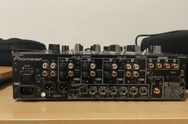 Table de mixage DJM 800
 - Image