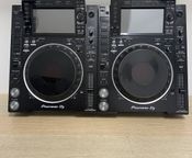 2X Pioneer DJ CDJ-2000 Nexus 2 - Imagen