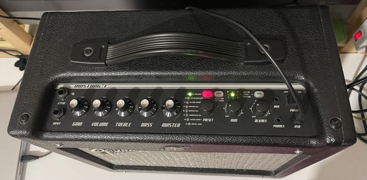 FENDER Mustang I V2 Amplificatore Combo Chitarra - Bild3