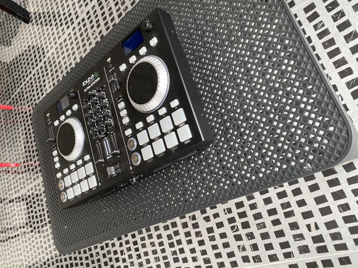 DJ 21 USB MKII TABLE DE MIXAGE DJ IBIZA - Prix Fous IBIZA SOUND pas cher -  Sound Discount