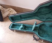 Koffer für klassische Gitarre
 - Bild