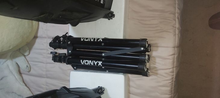 Altavoces vonys - Imagen por defecto