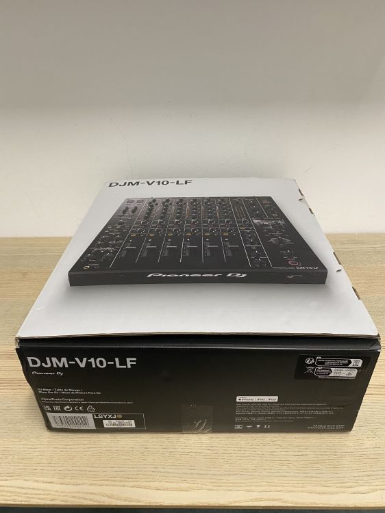 Pioneer DJ DJM-V10 LF - Imagen6