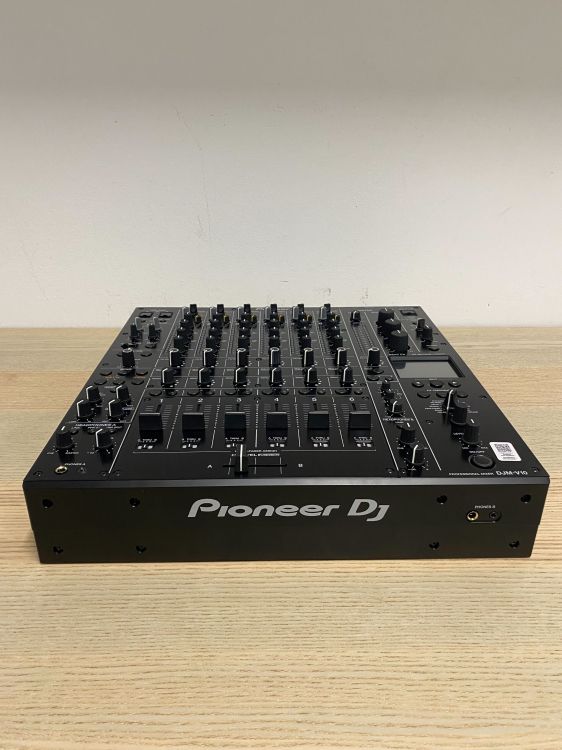 Pioneer DJ DJM-V10 - Bild2