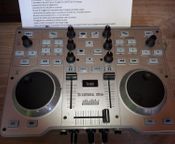 USB DJ Controller
 - Image