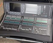 Allen & Heath dLive S5000 Control Surface
 - Image