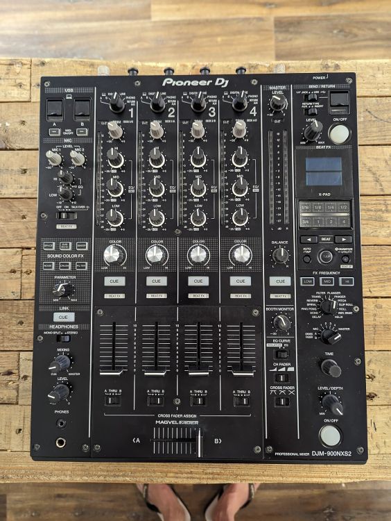 Pioneer DJM-900NXS2 DJ Mixer with Effect 2024 - Imagen por defecto