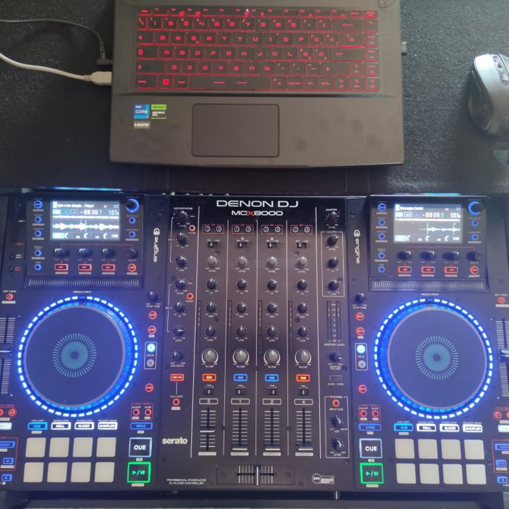 Denon MCX 8000 e MAGMA DJ Controller - Image2