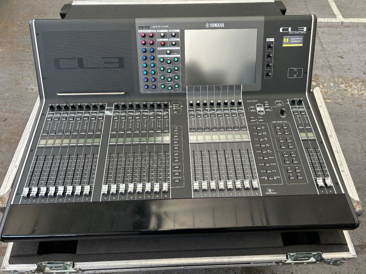 YAMAHA CL3 - Digital mixing console - Imagen por defecto