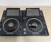 2x Pioneer DJ CDJ-3000
 - Image