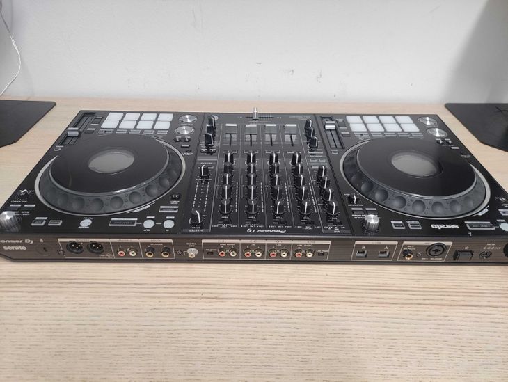 PIONEER DJ DDJ 1000 SRT - Imagen5