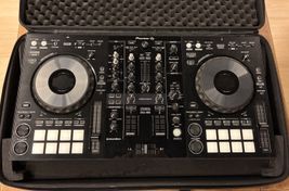 Pioneer DJ DDJ-800
 - Bild