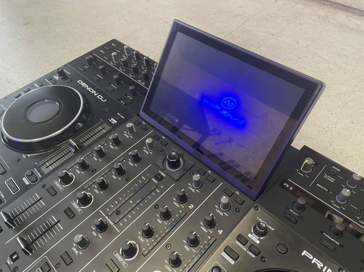 Denon DJ Prime 4 Plus - Imagen4