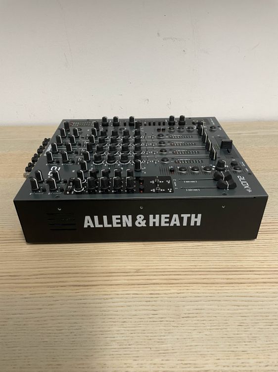 Allen and Heath Xone:92 - Image3