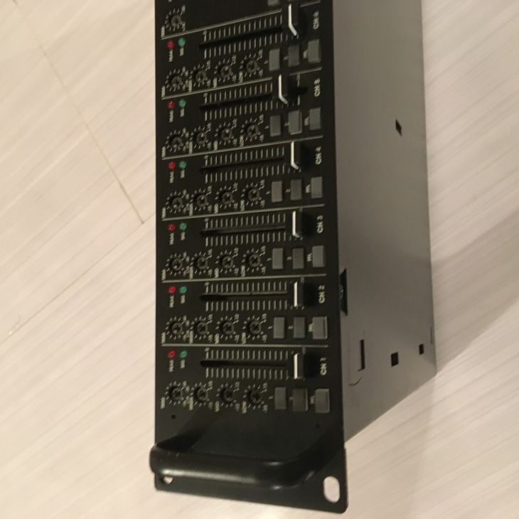 Vend console rackable SY P 1002 HPA - Immagine4