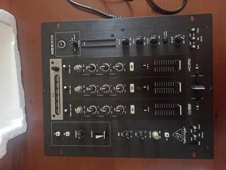 Behringer NOX 303 - Image3