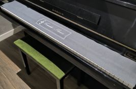 Piano vertical Samick en negro brillante - Immagine