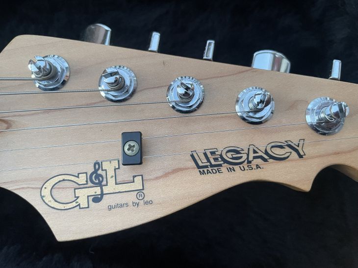 Guitarra electrica G&L legacy verde - Imagen2