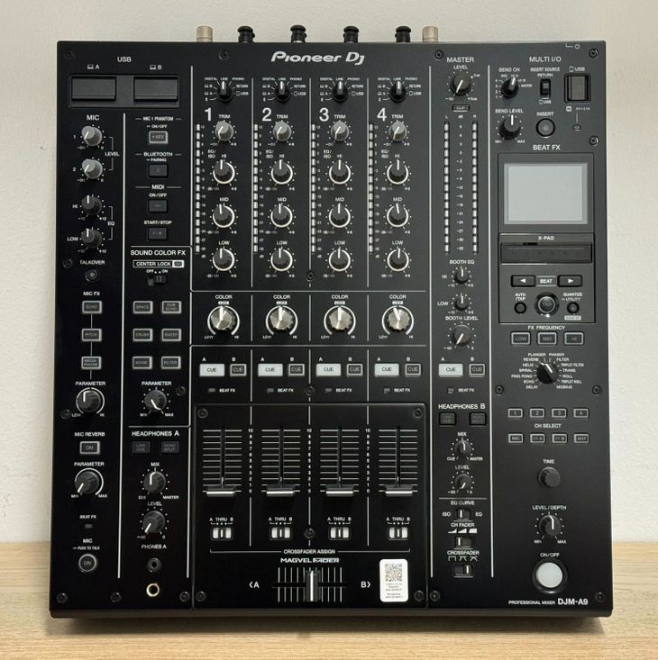 Pioneer DJ DJM-A9 - Imagen por defecto