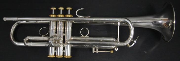Trompeta Bach Stradivarius 43 – 25LR Corporation - Imagen2