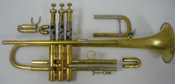Trompeta Bach Stradivarius pabellón 37 - 25LR en m - Imagen3