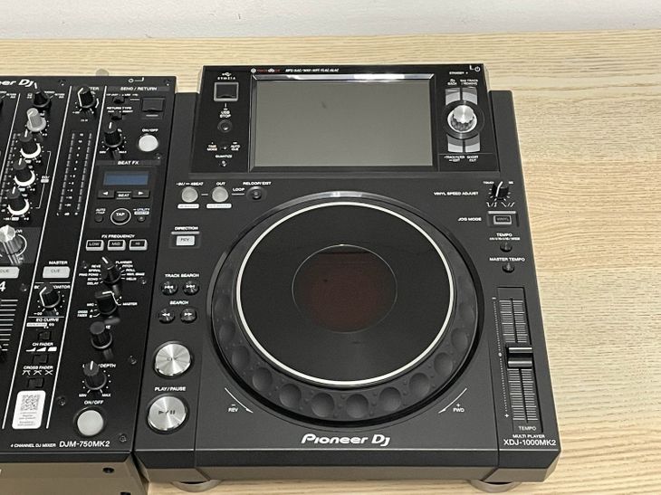 2x Pioneer DJ XDJ-1000MK2 1x DJM-750MK2 - Immagine4