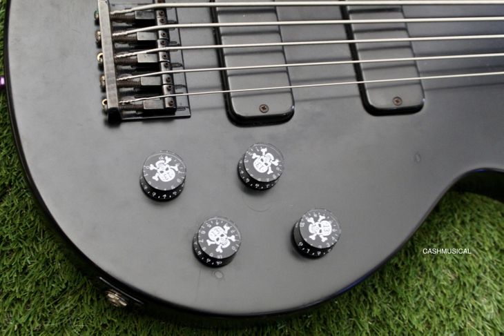 Gibson Les Paul Bass V - Image4