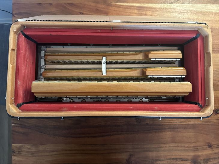 Akkordeon "Bugari Bayan 2 R" / 120Bass/ Converter - Bild6