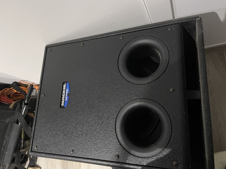 2 Mackie SR1530 active speakers , 1 SR1500 sub - Imagen4