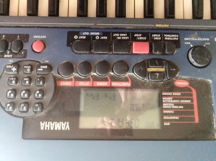 Vendo teclado sintetizador/MIDI YAMAHA DJX -PSR D1 - Image4