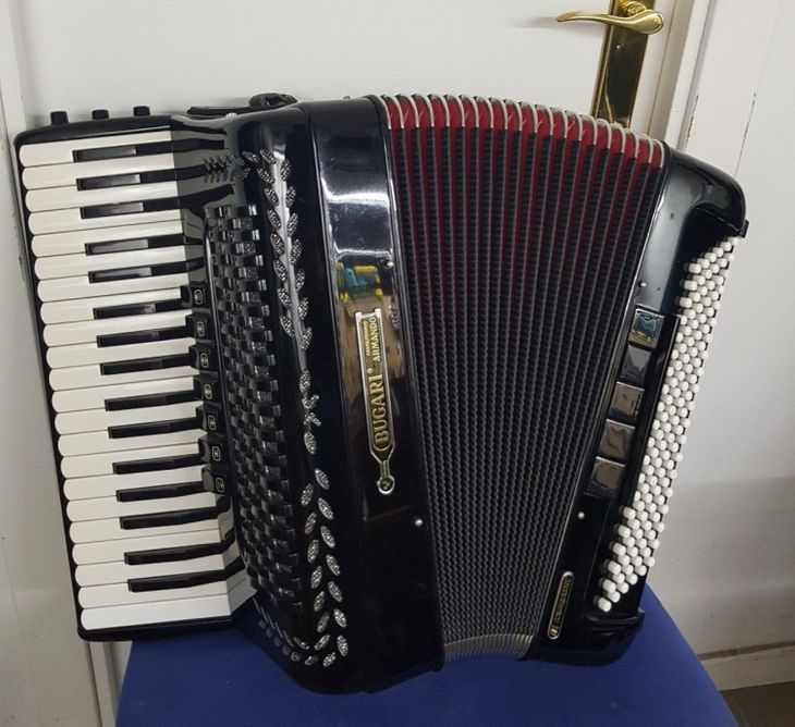 Acordeon Armando Bugari convertidor - Imagen por defecto