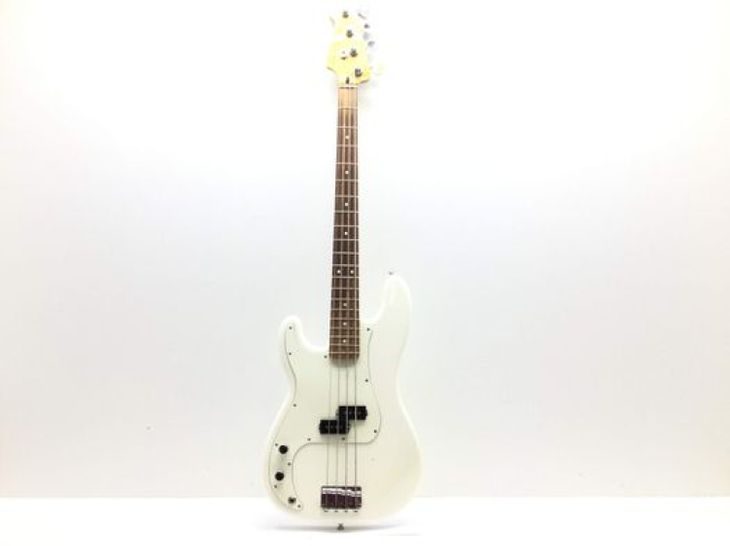 Fender Precision Bass - Imagen principal del anuncio