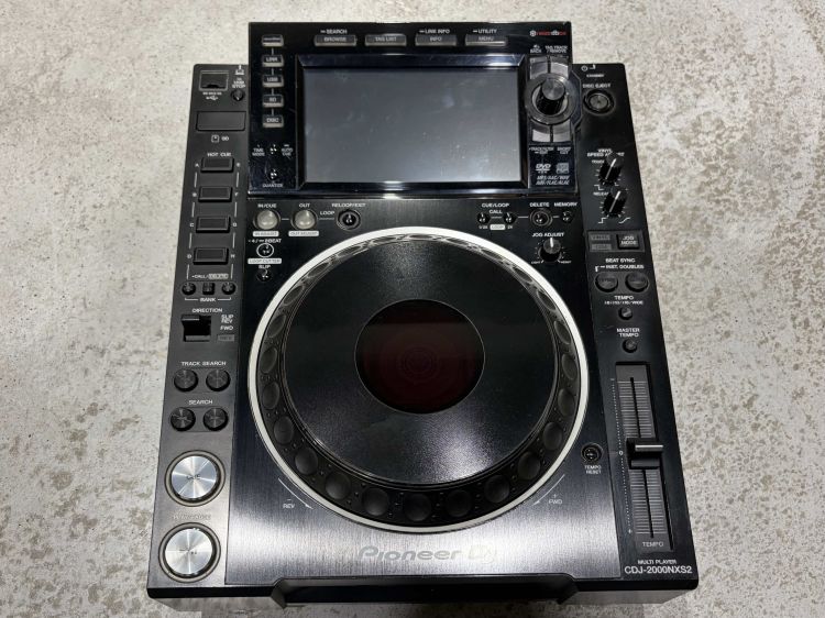 Pioneer DJ CDJ-2000NXS2 + Bag + Decksaver - Sounds Market