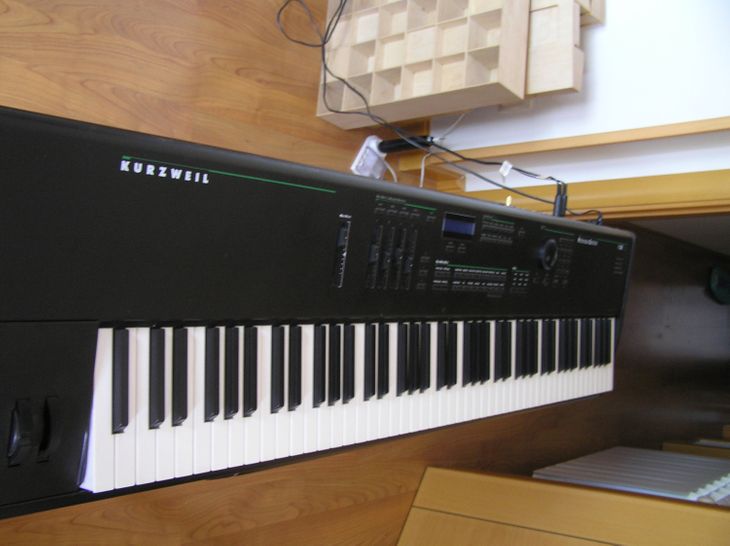 PC 88 KURZWEIL PIANO DIGITAL 88 TECLAS - Imagen por defecto