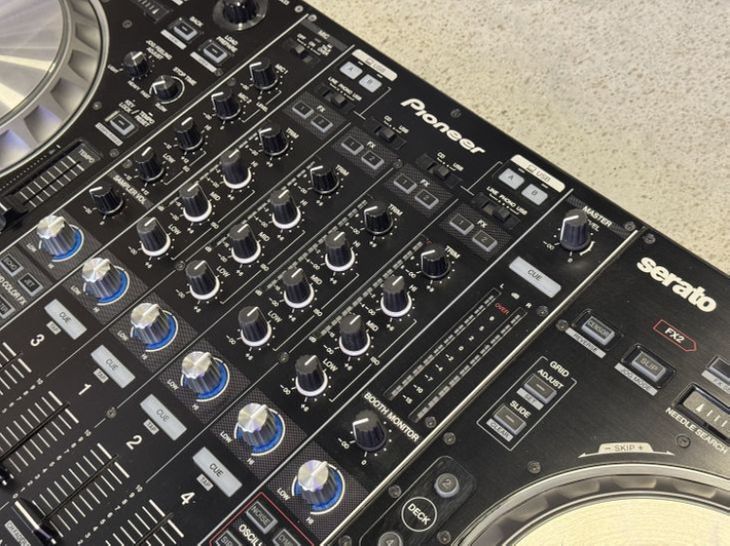 Pioneer DDJ-SZ + Magma Flightcase - Imagen5