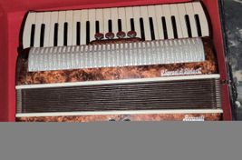Acordeon V. Soprani Di Silviol, 1940, sin usar. - Image