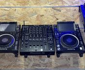 2x Pioneer DJ CDJ-3000 y 1x DJM-A9 - Imagen