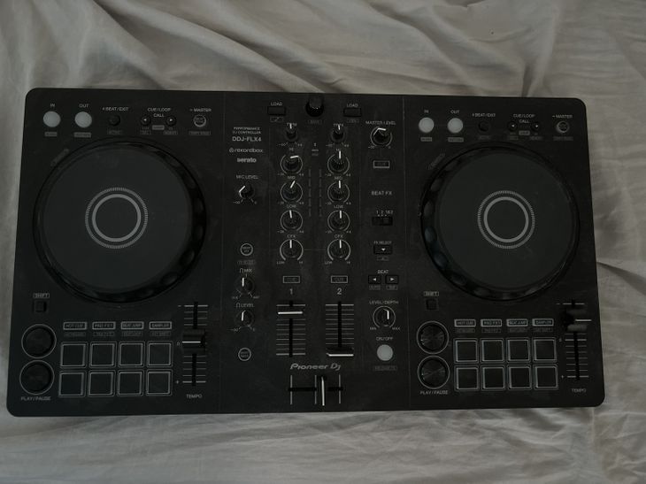 Pioneer DDJ Flx4 - Imagen por defecto