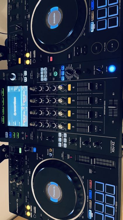 Pioneer XDJ XZ.Como nueva. No llega a los 2 años. - Imagen por defecto