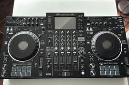 Pioneer XDJ-XZ incl.Decksaver - Immagine