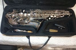 se vende saxofon revisado y en perfectas condicion - Image